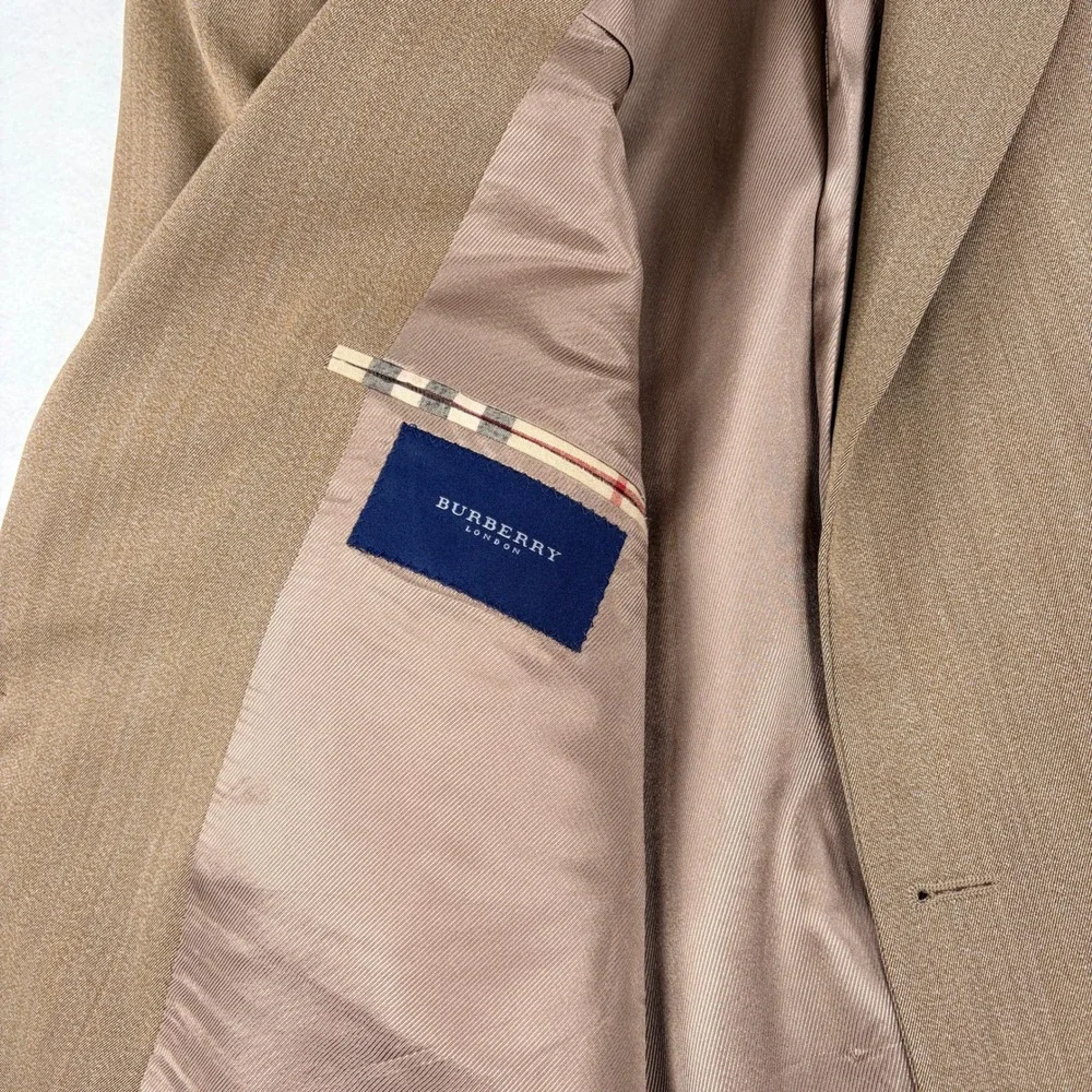 Burberry London 2019 Mens 46R Blazer Tan 100% Wool 2 Button Modern Sport Coat